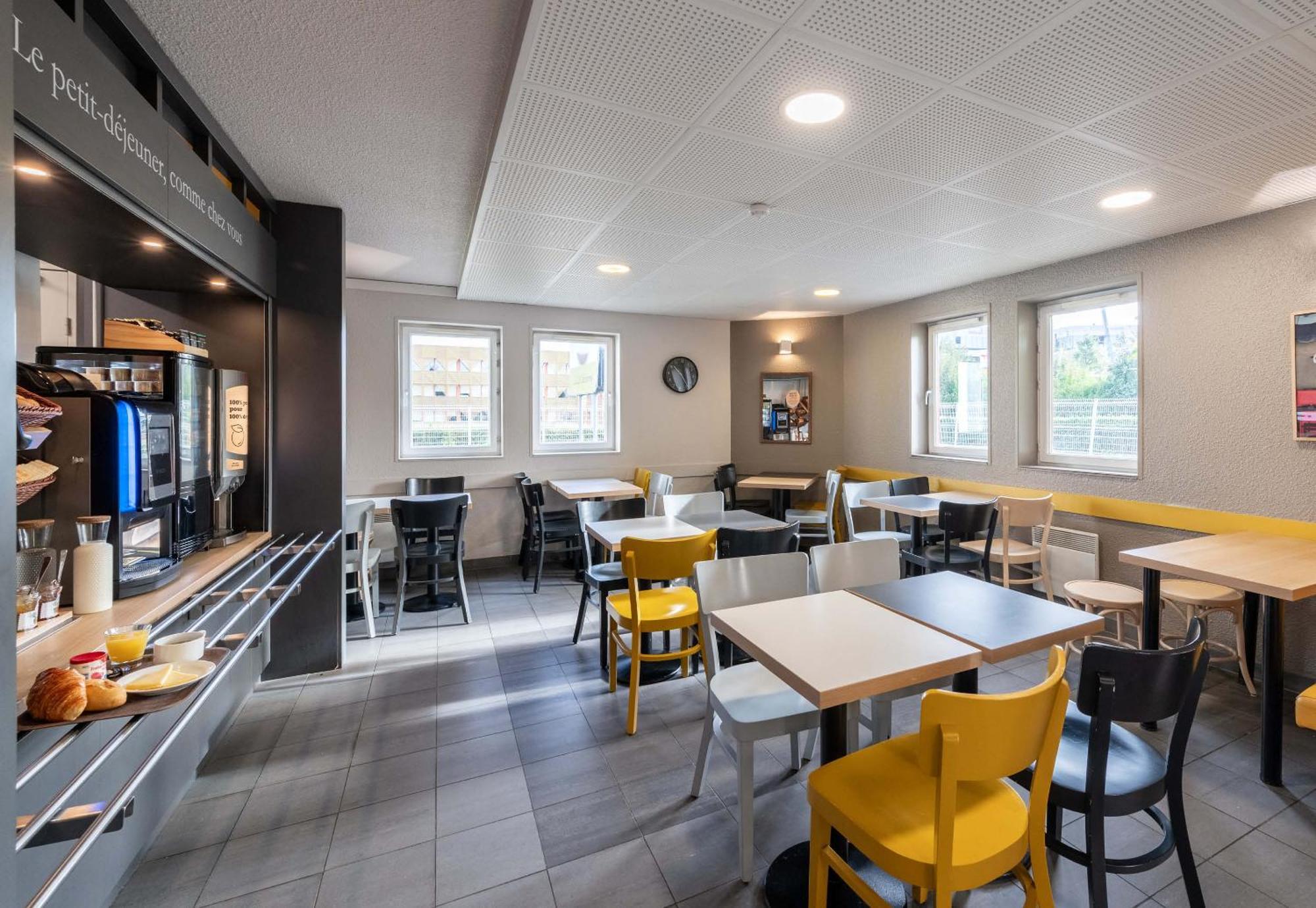 B&B Hotel Lille Lezennes Stade Pierre Mauroy Екстериор снимка