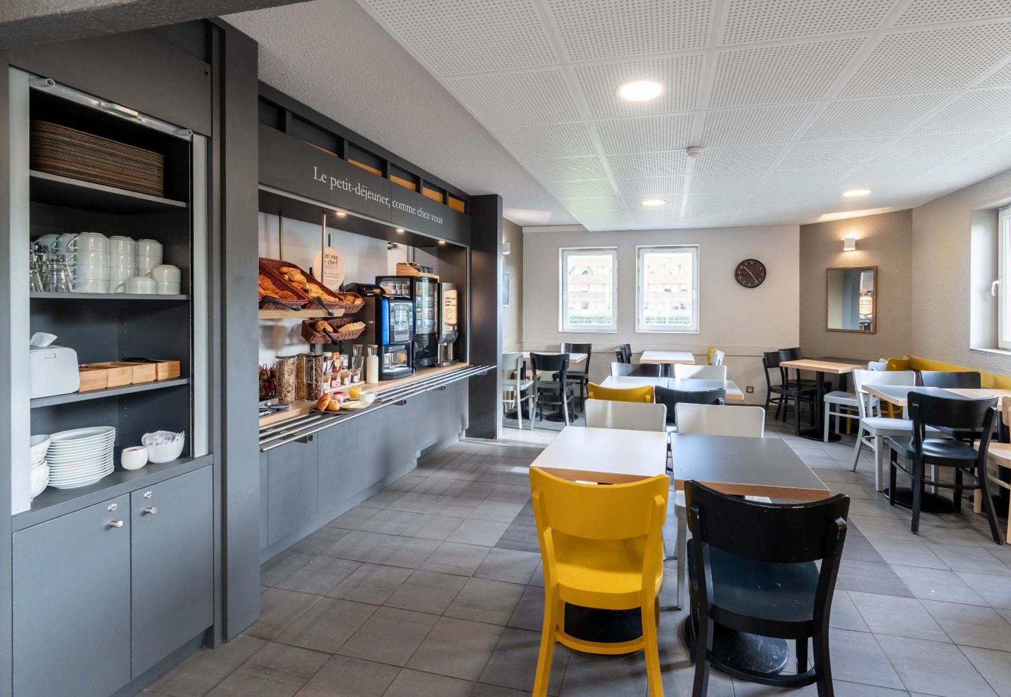 B&B Hotel Lille Lezennes Stade Pierre Mauroy Екстериор снимка