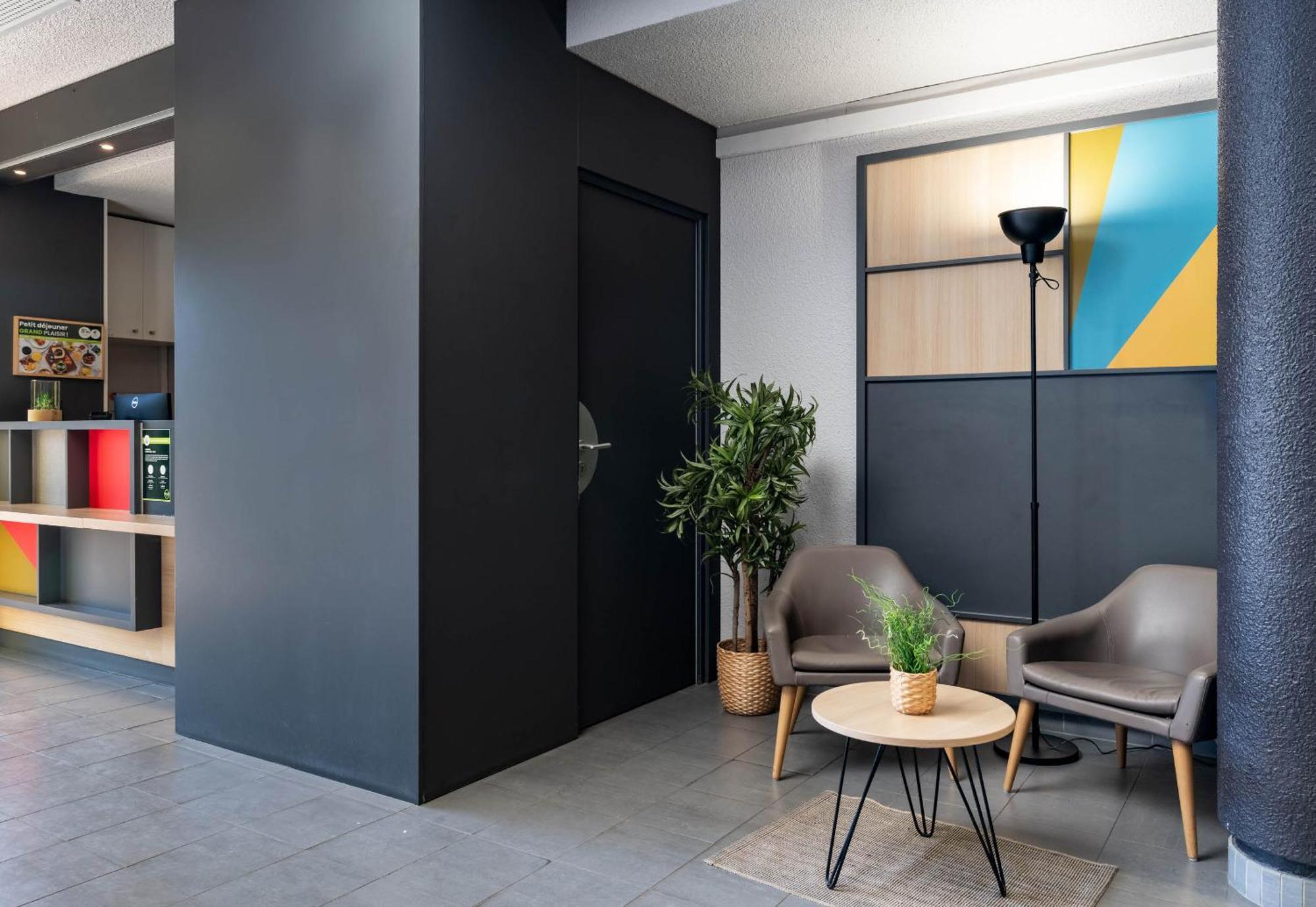 B&B Hotel Lille Lezennes Stade Pierre Mauroy Екстериор снимка