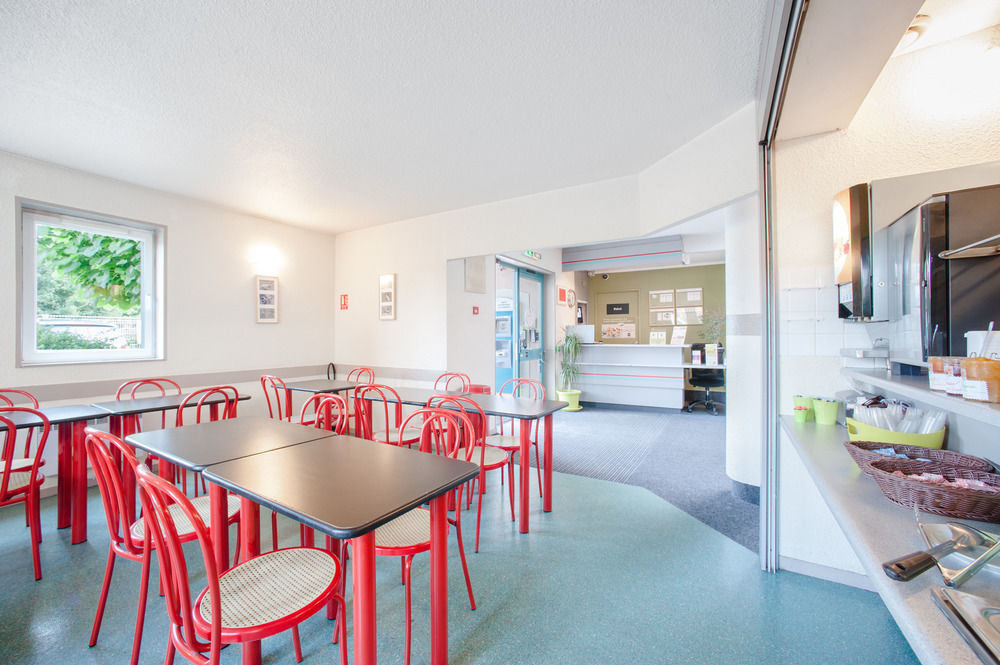 B&B Hotel Lille Lezennes Stade Pierre Mauroy Екстериор снимка