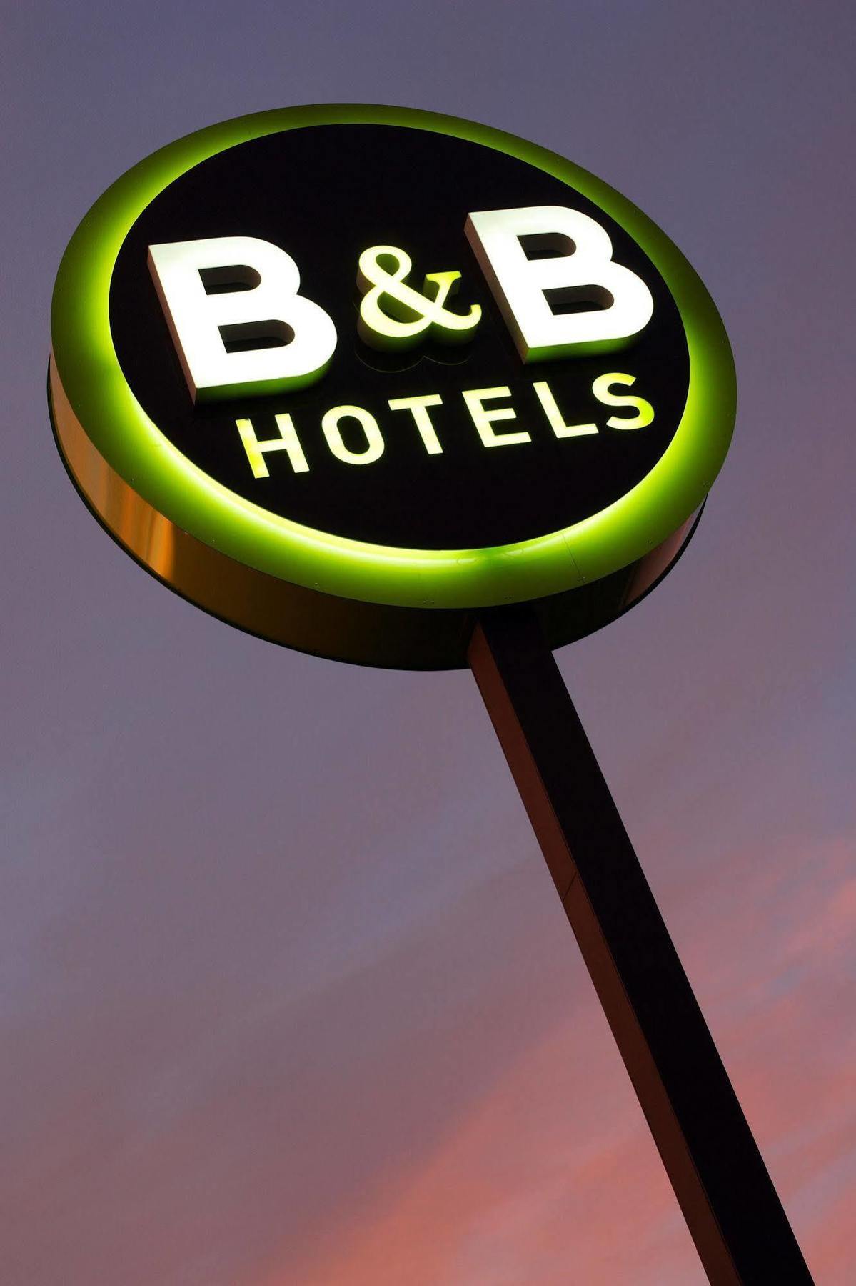 B&B Hotel Lille Lezennes Stade Pierre Mauroy Екстериор снимка