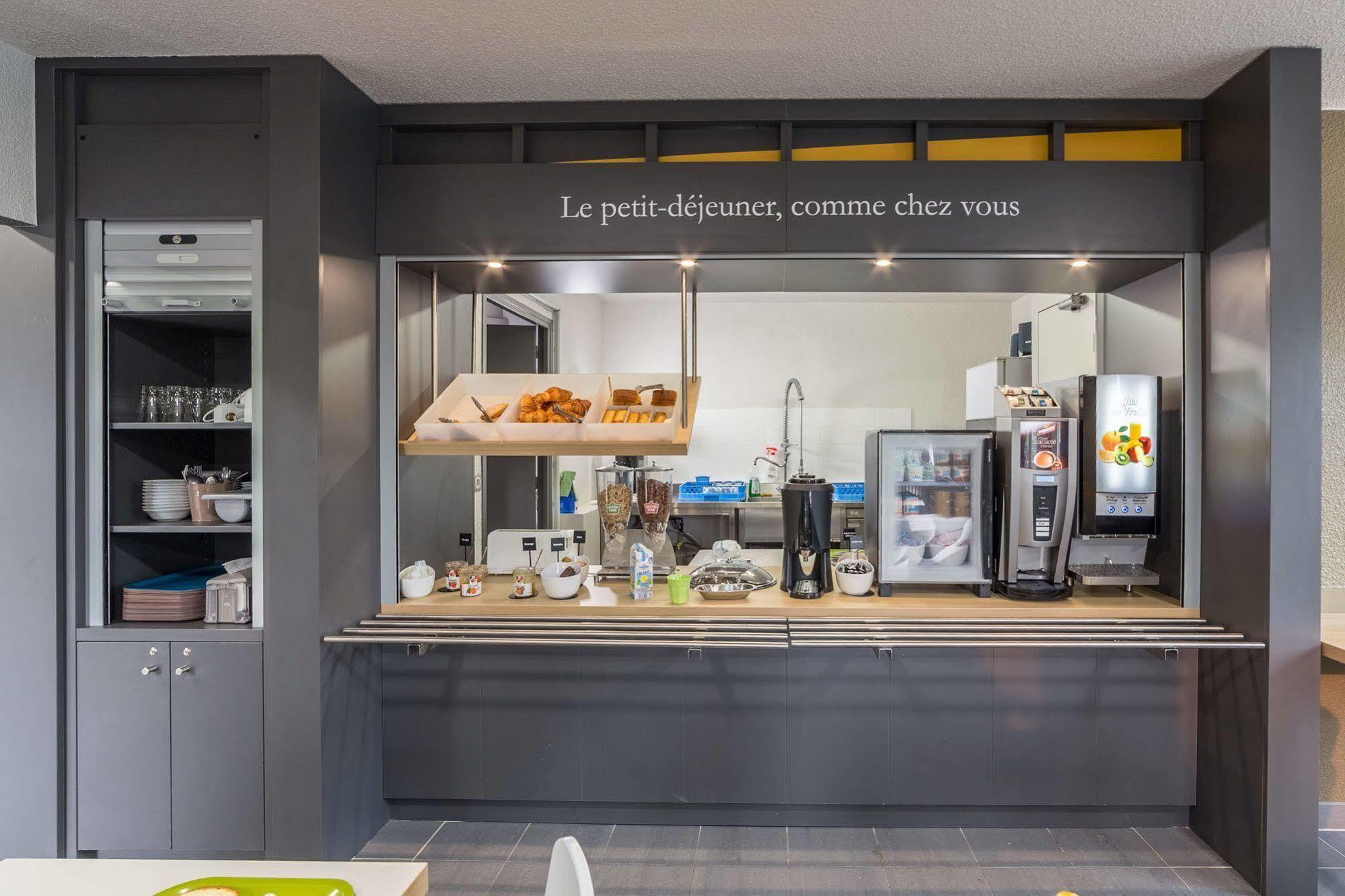 B&B Hotel Lille Lezennes Stade Pierre Mauroy Екстериор снимка
